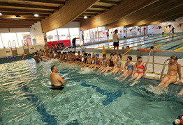 zajęcia w basenie 8 marca (photo)