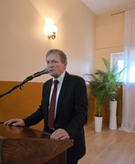 przemawia prawnuk dr Dariusz Nowakowski (photo)