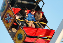  (photo)