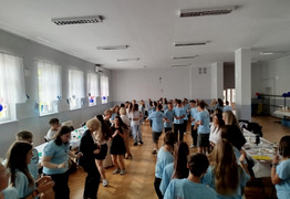wspólny taniec uczestników (photo)