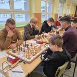 Szachowe rozgrywki w Mieście Wiatraków