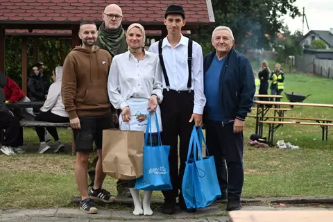 drużyna, która uplasowała się w pierwszej czwórce w grze